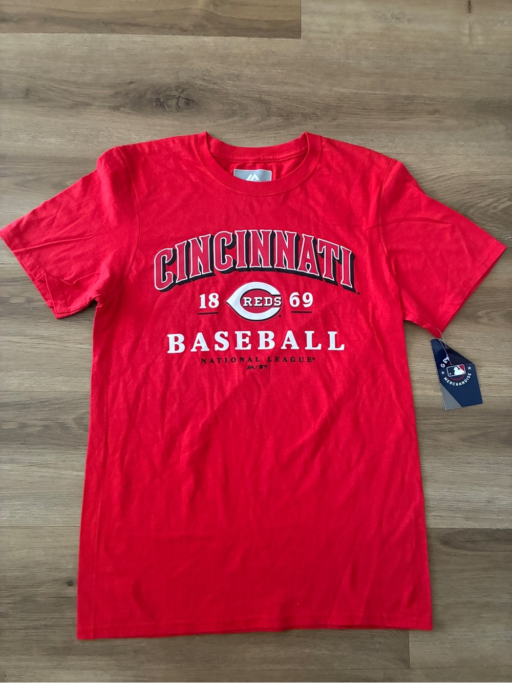 Majestic Cincinnati Reds Baseball Graphic T-Shirt NWT Red Men’s Small MLB Tee